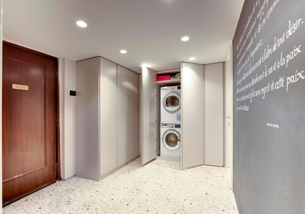 Stunning Modern In The Heart Of Venezia